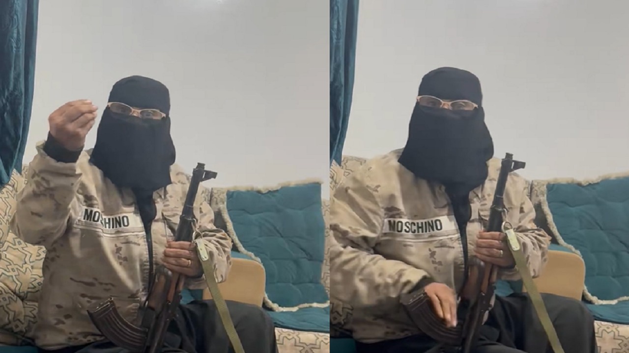 صوت العزة من تعز: فتاة ماجدة تزلزل أوهام الحوثي وتؤكد أن المدينة محروسة برجالها ونسائها.. فيديو