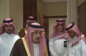 أمير الرياض يطمئن على المصابين جراء الاعتداء الإرهابي على مطار الملك خالد: القيادة تقف معكم قلباً وقالباً.. فيديو