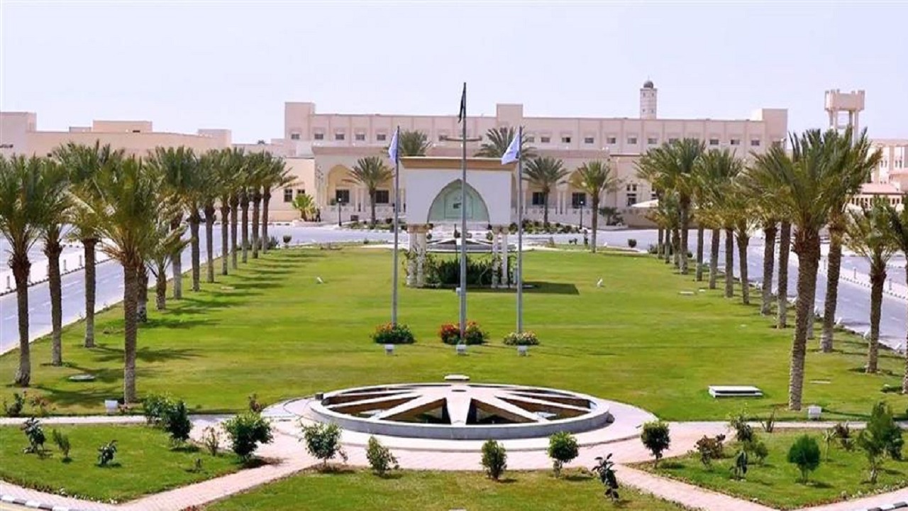 جامعة الطائف تعتمد الدراسة عن بعد بسبب الحالة الجوية