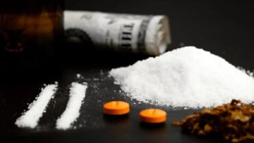 قصة متعافٍ من الإدمان تحول من مريض إلى معالج للمدمنين ..فيديو