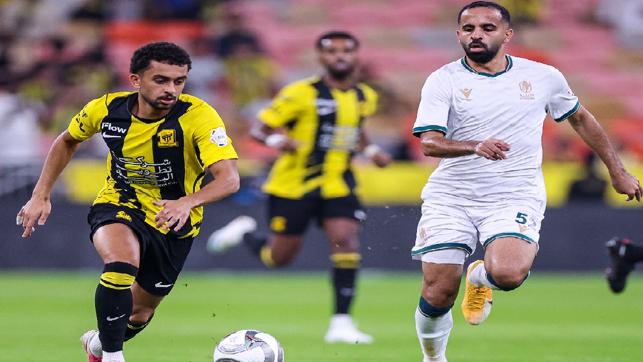 الرابطة تعدل موعد مواجهة أبها والاتحاد