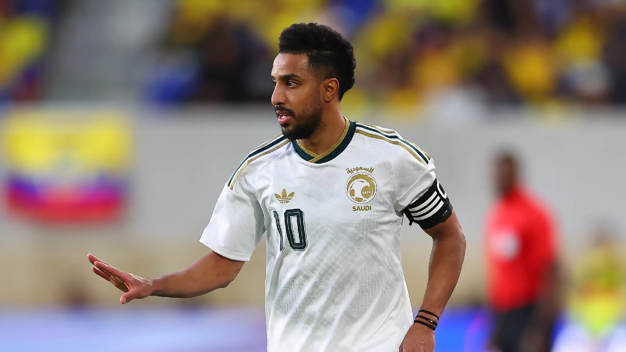 إصابة جديدة تحرم الهلال من سالم الدوسري قبل الكلاسيكو