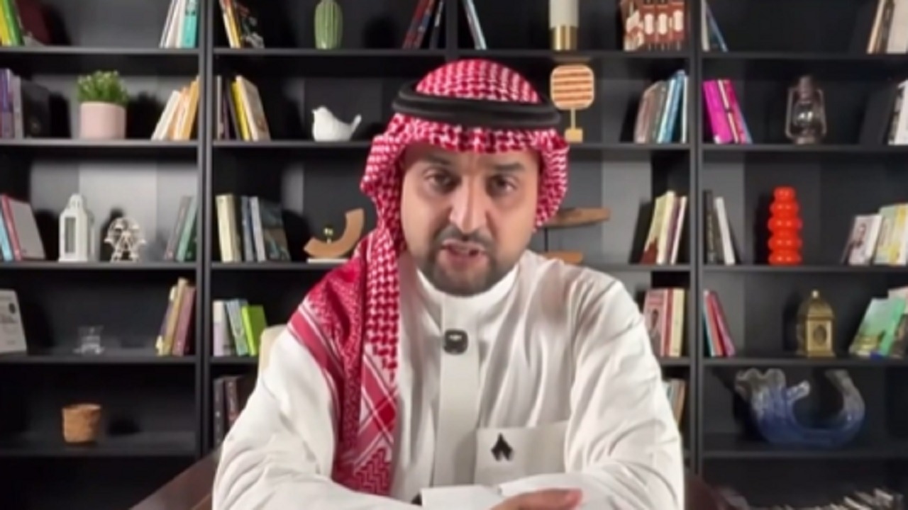 جلال الزهراني: البطولة الخليجية عامل مهم جدا لبقاء دونيس.. فيديو