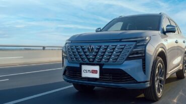 بفئات متعددة وتقنيات متطورة.. إطلاق شانجان CS75 موديل 2026.. صور