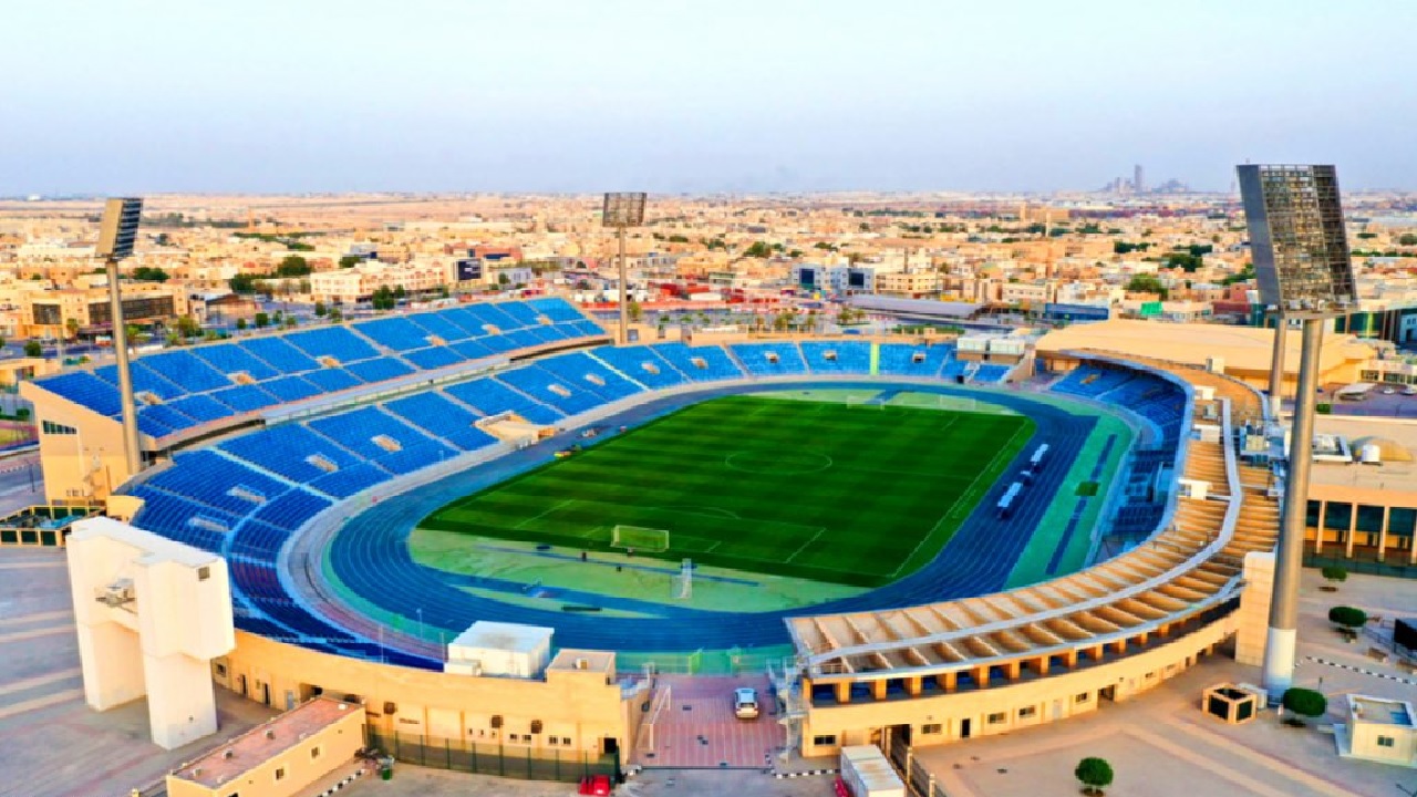 الصيانة تغلق ملعب الملز وتنقل مواجهة الرياض والتعاون لملعب الشباب