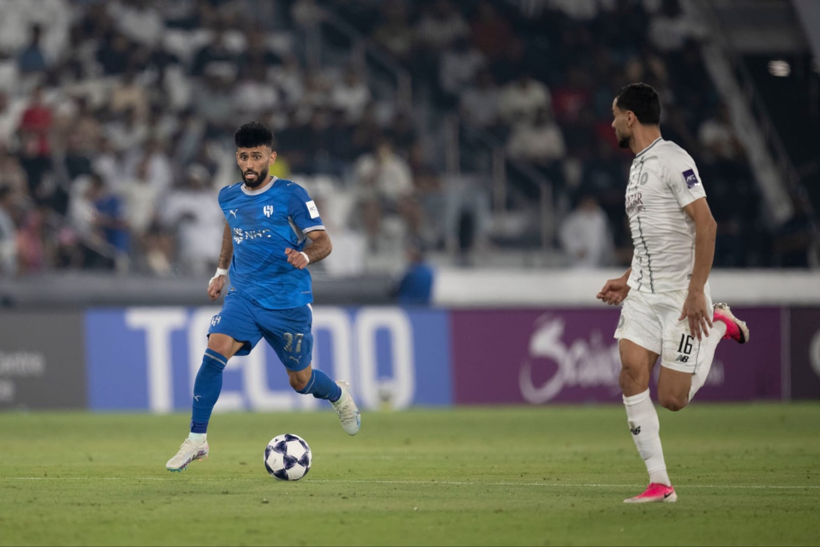 الهلال يسقط السد بثنائية