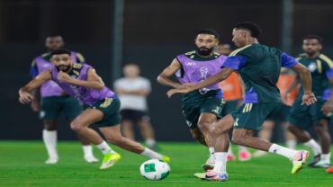 المنتخب الوطني يختتم استعداداته لمواجهة قطر في نصف نهائي كأس الخليج 27