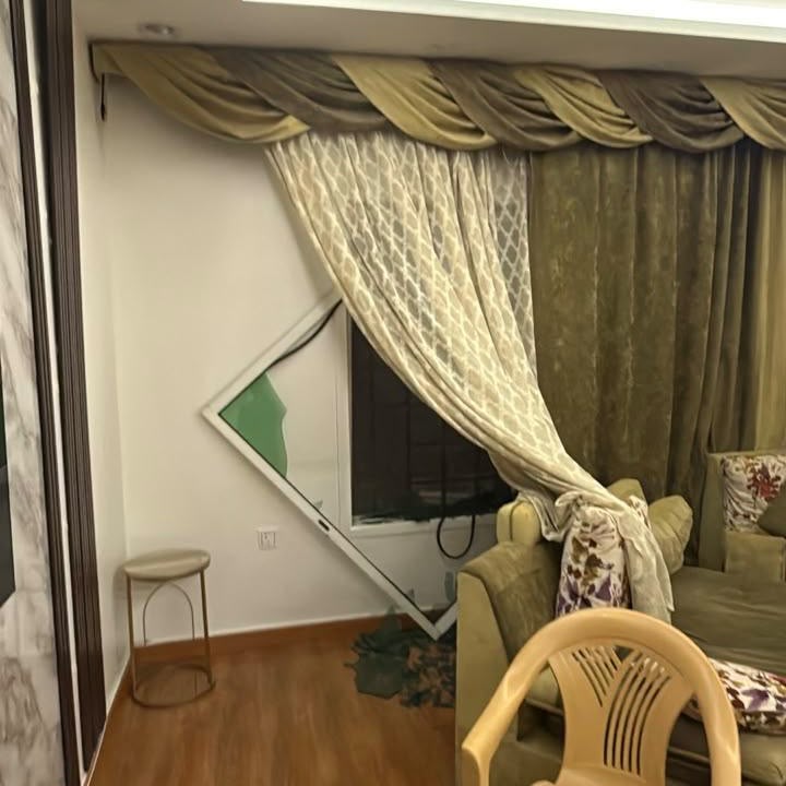 سقوط شظايا نتيجة اعتراض صاروخين بالرياض نتج عنهما 4 إصابات وأضرار بـ 15 منزل..صور