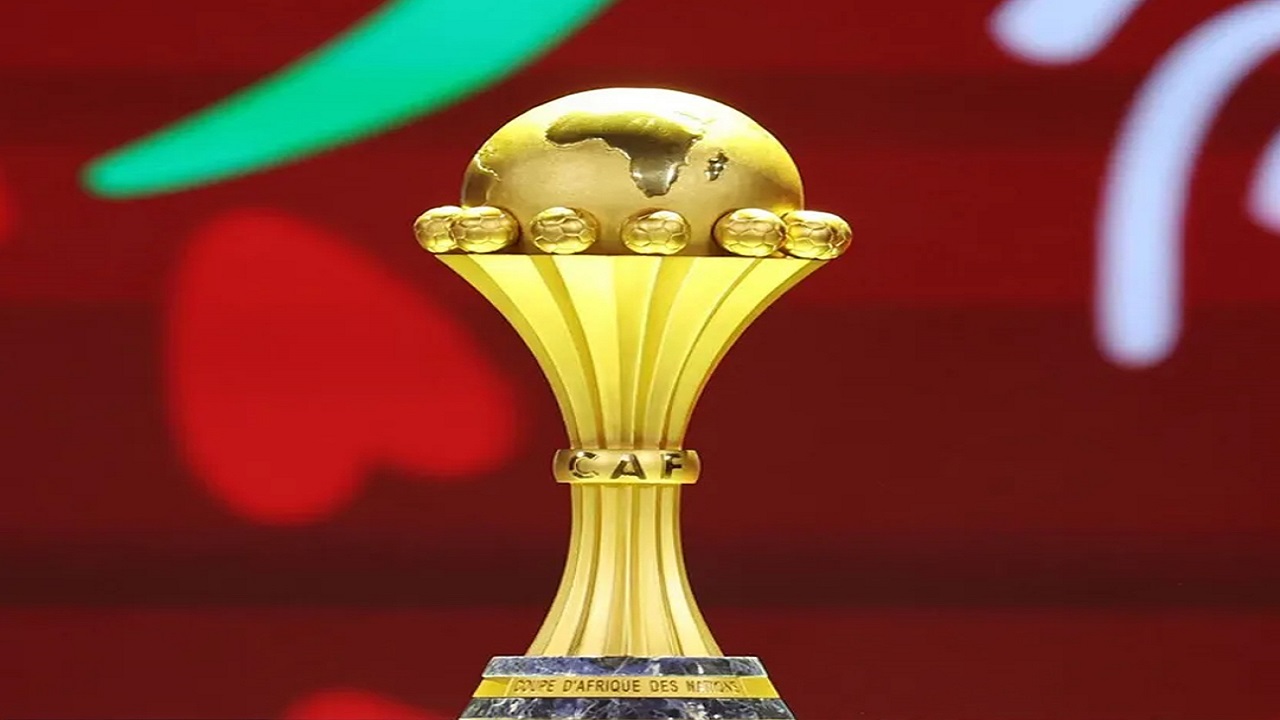 “كاف” يقرر رسميًا العودة لإقامة كأس أمم أفريقيا كل عامين