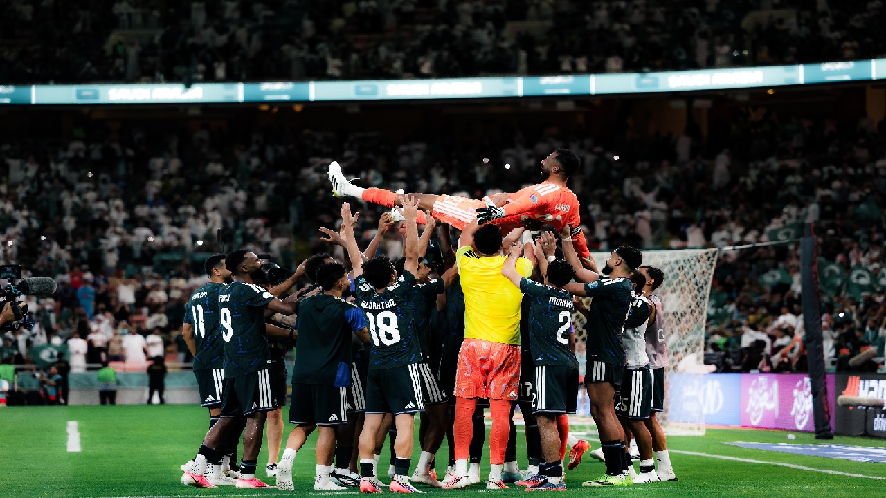 الهلال يحتفي بتألق أبو لطيفة ومساهمته في عبور الأخضر لنهائي خليجي 27