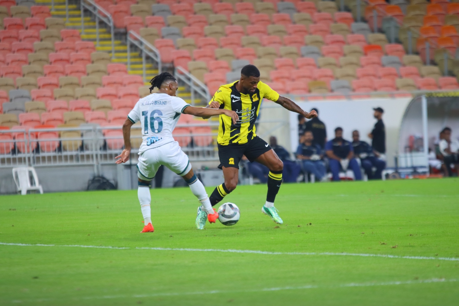 الاتحاد يتجاوز الدرعية بثنائية..صور