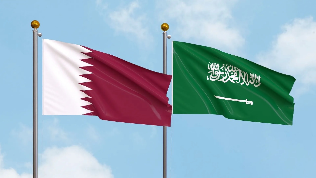 قطر تؤكد وقوفها إلى جانب المملكة وتدين استهداف مطار الملك خالد
