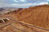 بدء اتضاح ملامح الطرق الجديدة حول جبل عير في المدینة المنورة.. صور