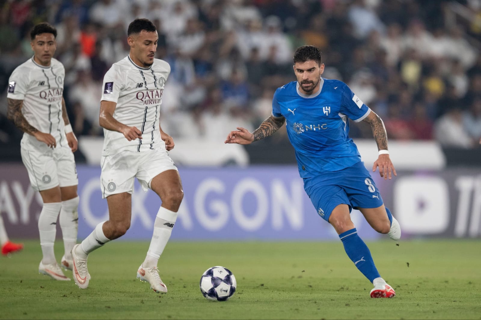 الهلال يسقط السد بثنائية