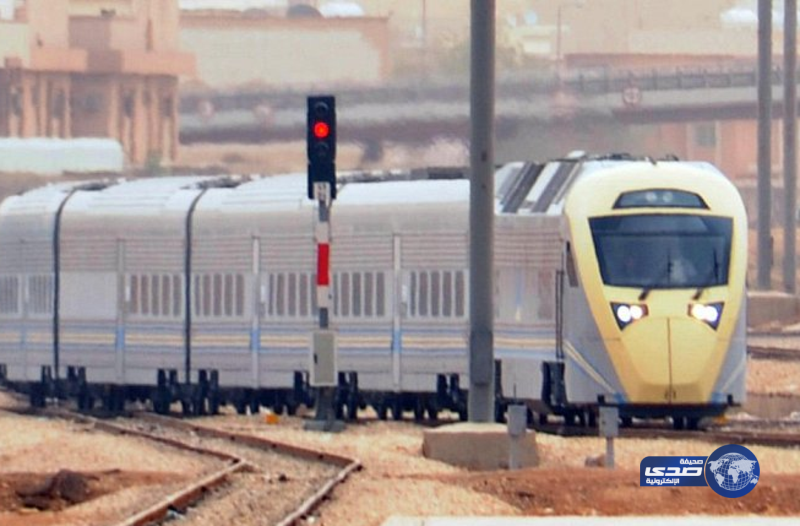 جنوح قطار شحن في عين دار بـ &#8220;بقيق الشرقية&#8221; ..ولا إصابات