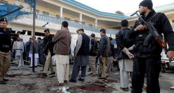 إصابة شرطيين بهجوم انتحاري استهدف مركزاً للشرطة شمال باكستان