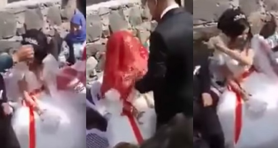 بالفيديو.. شاب يصفع عروسه في حفل زفافهما ورد فعل صادم للمعازيم