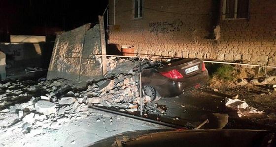 الرئيس الإيراني: الزلزال كشف فساد الحكومة