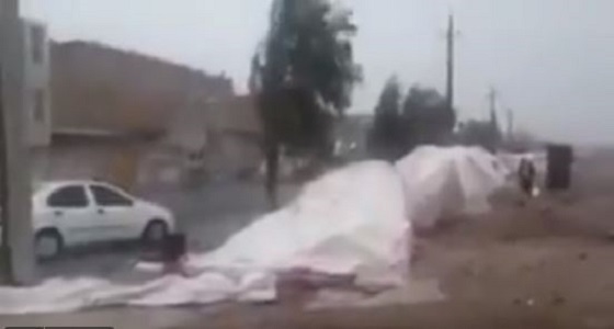 بالفيديو.. النظام الإيراني يتجاهل سقوط خيام متضرري الزلازل في كرمنشاة