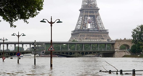 باريس تغرق.. وفيضانات نهر السين تصل إلى أكثر من 5 أمتار