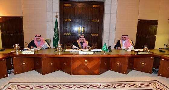 بالصور.. أمير الرياض يرأس الجلسة الأولى لمجلس المنطقة في دورته الثانية
