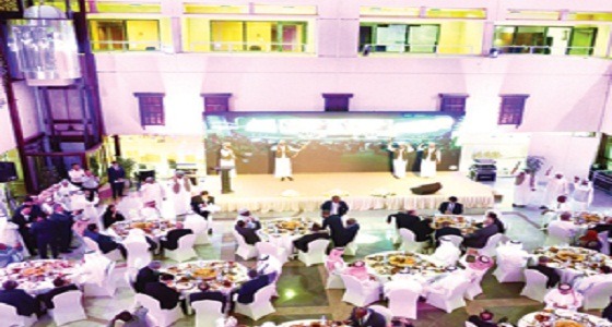طلاب يستضيفون ” مأدبة عشاء ” لوزراء العمل بالدول الإسلامية