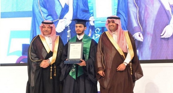 بالصور.. الأكاديمية السعودية للطيران المدني تحتفل بتخريج 165 طالبًا