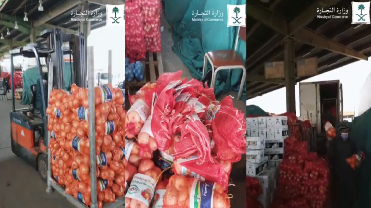 بالفيديو.. ضبط عمالة تُعبئ البصل في أكياس لشركات وطنية لبيعه بسعر أعلى