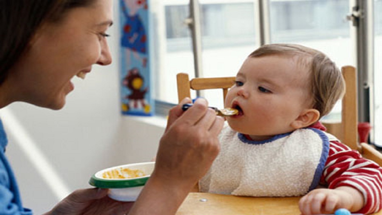 6 أطعمة تقوى الدماغ وتحسن انتباه الأطفال