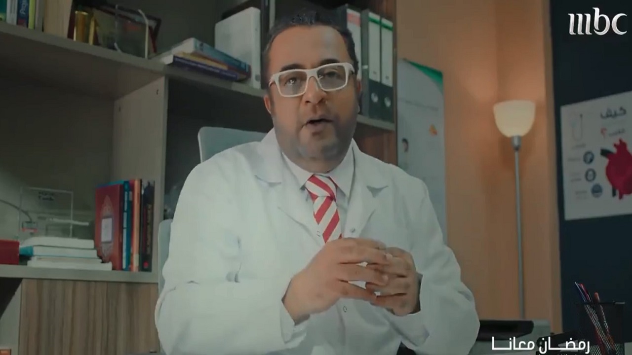 بالفيديو.. خالد الفراج يقلد الدكتور نزار باهبري في &#8221; استوديو 21 &#8220;