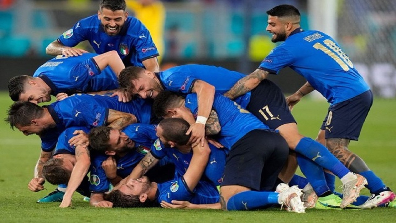 إيطاليا تحجز أولى البطاقات المؤهلة لثمن النهائي في يورو 2020