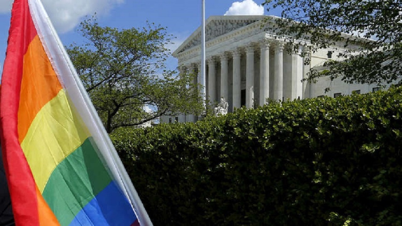 وزارة الدفاع الأمريكية ترفض رفع علم المثليين على منشآتها