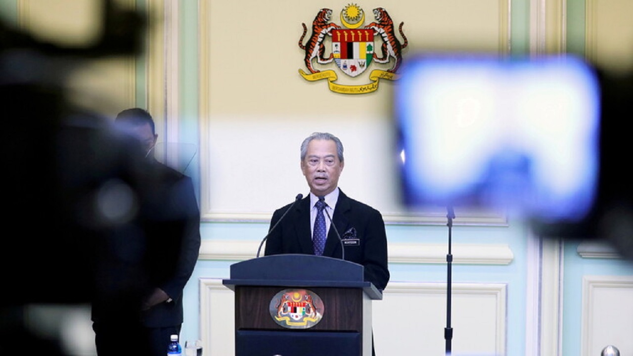 الحكومة الماليزية تقدّم استقالتها