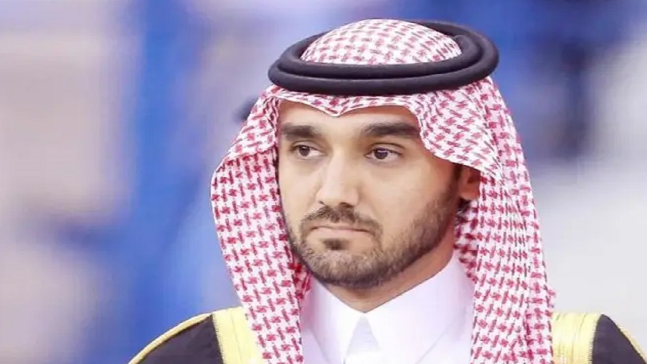 وزير الرياضة يعزي الأمير الوليد بن طلال