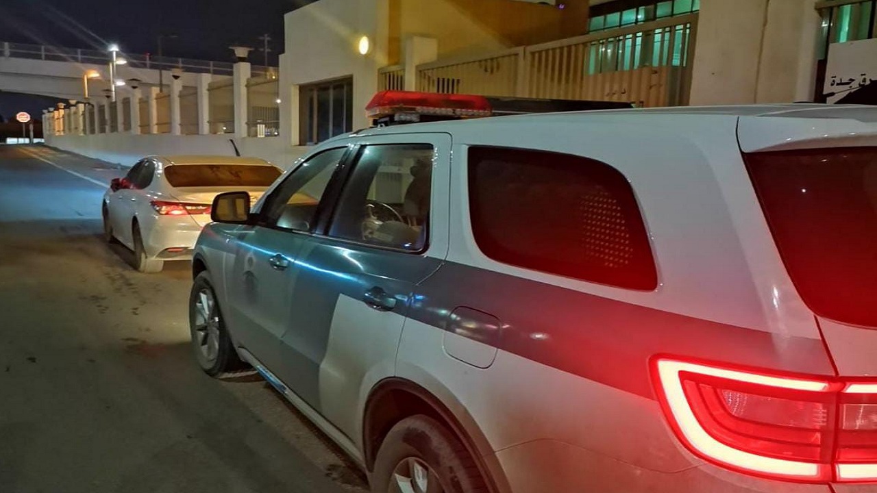 ضبط شخصين مارسا التفحيط في أحد أحياء جدة