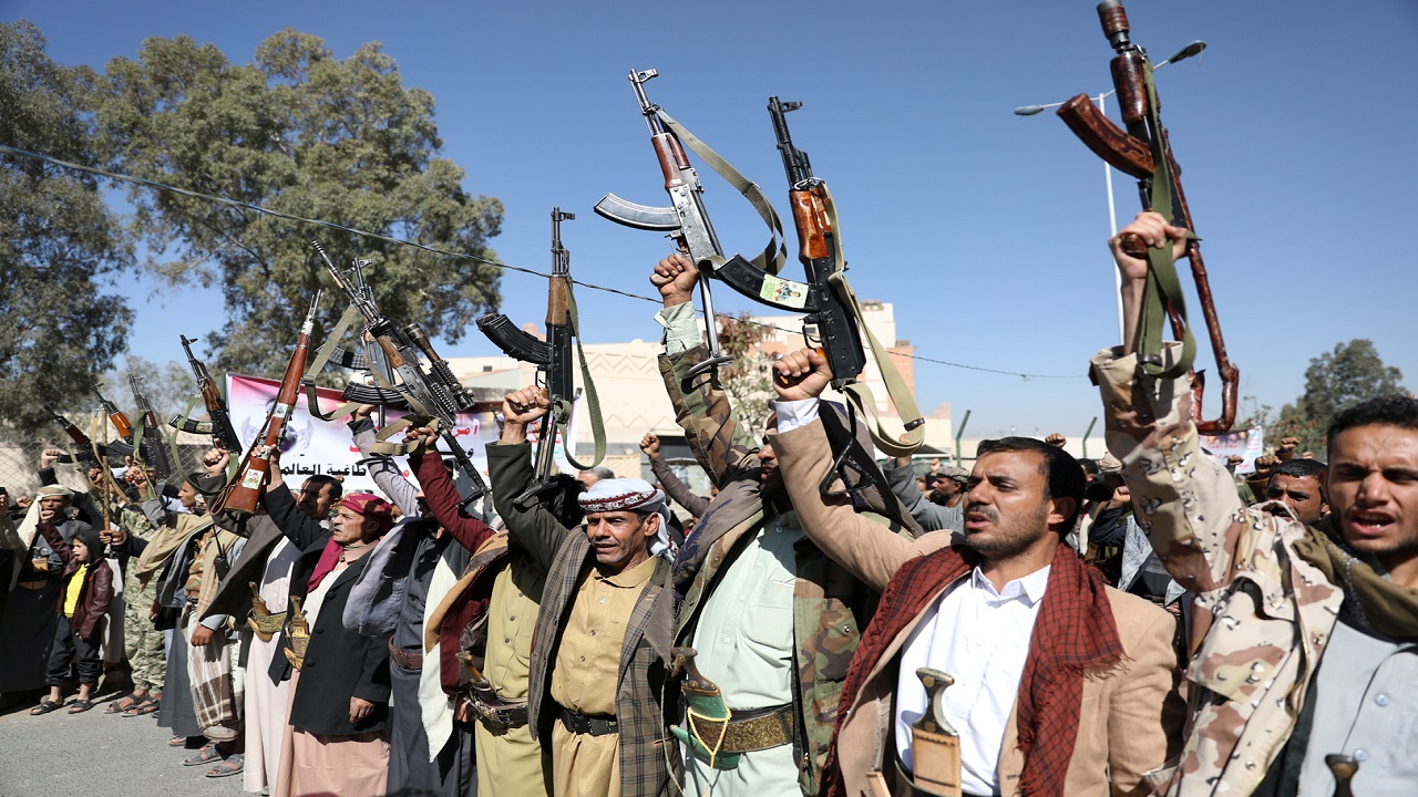 مليشيات الحوثي تحجز على أملاك 69 يمنيا