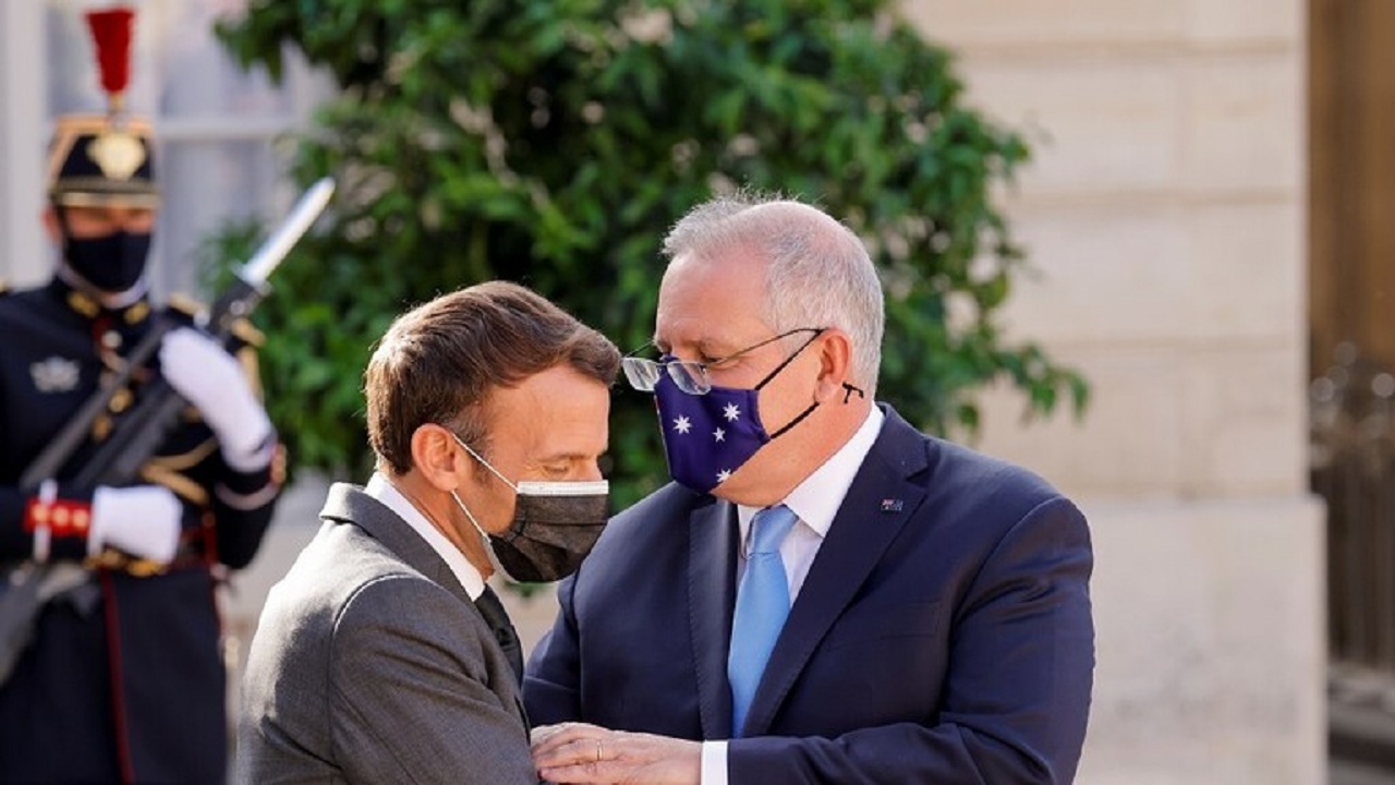 رسائل متبادلة بين ماكرون ورئيس وزراء أستراليا عن أزمة الغواصات