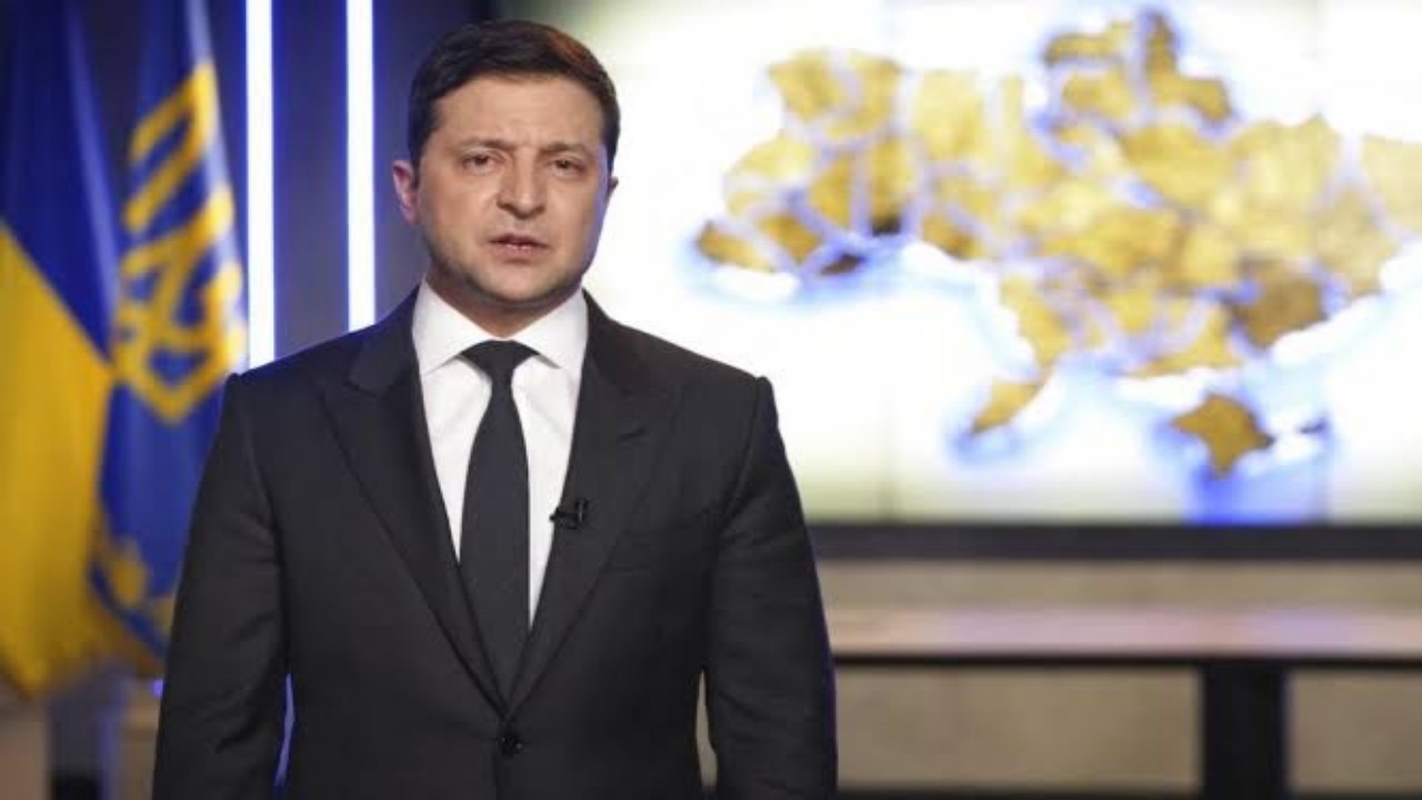 الرئيس الأوكراني: قوات روسيا تهاجم كل شيء حتى سيارات الإسعاف
