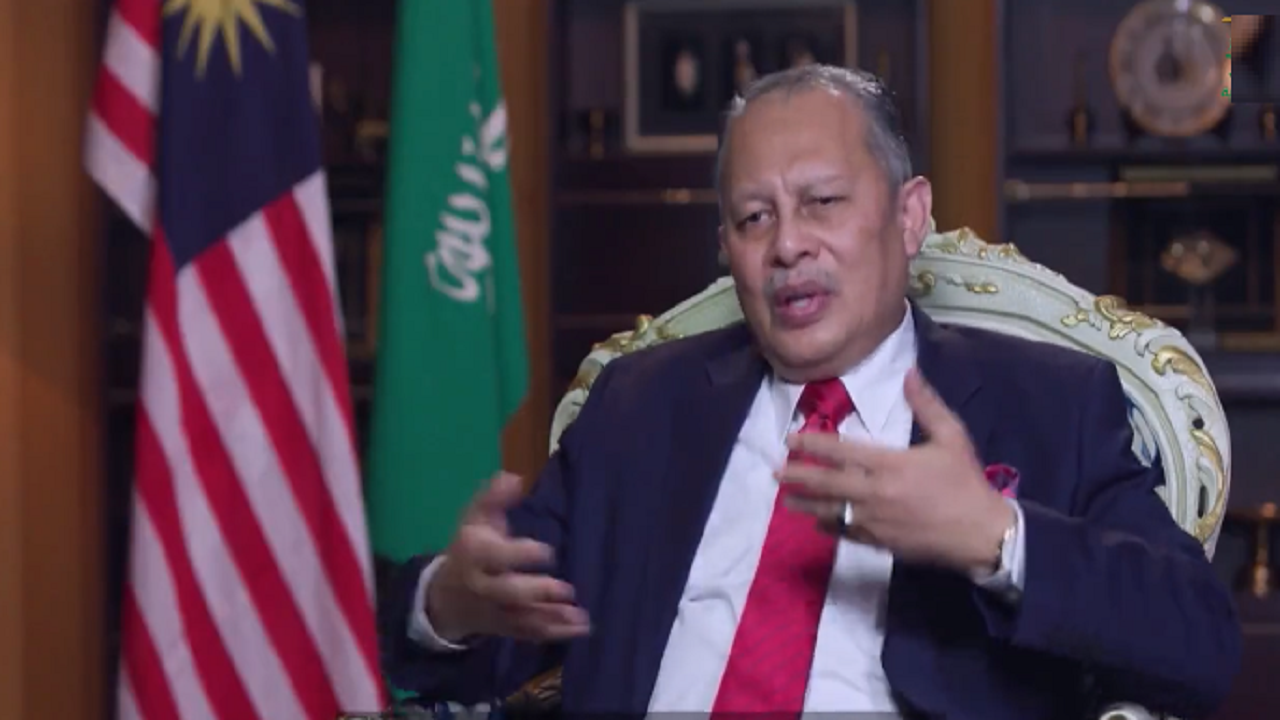 السفير الماليزي لدى المملكة: السعوديون يحافظون على تقاليدهم ويدهشني كرمهم