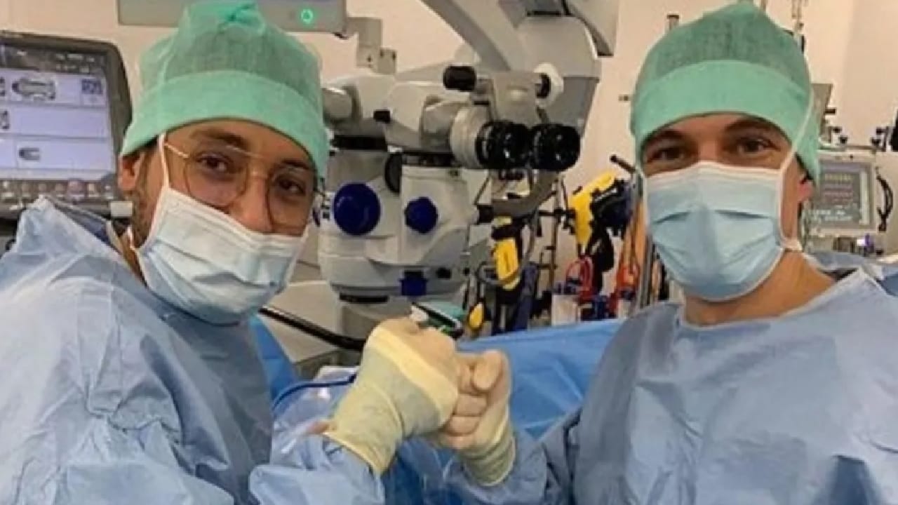 طبيب سعودي ينجح في إعادة البصر لمريض فرنسي