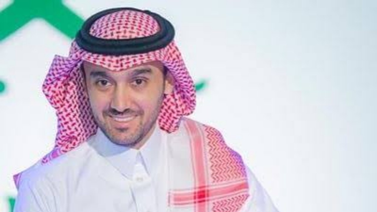 وزير الرياضة يهنئ خادم الحرمين وولي عهده بتأهل الأخضر لكأس العالم 2022
