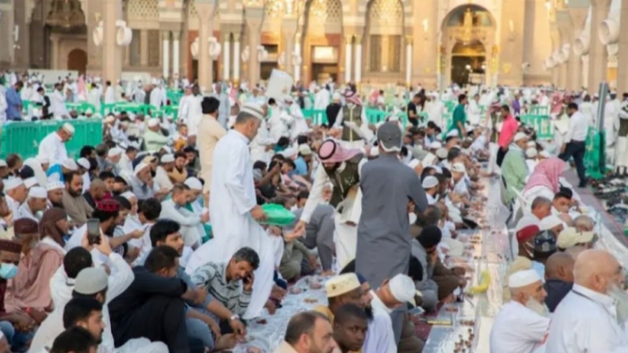 توزيع أكثر من 2.7 مليون وجبة إفطار خلال الـ 20 الأولى من رمضان