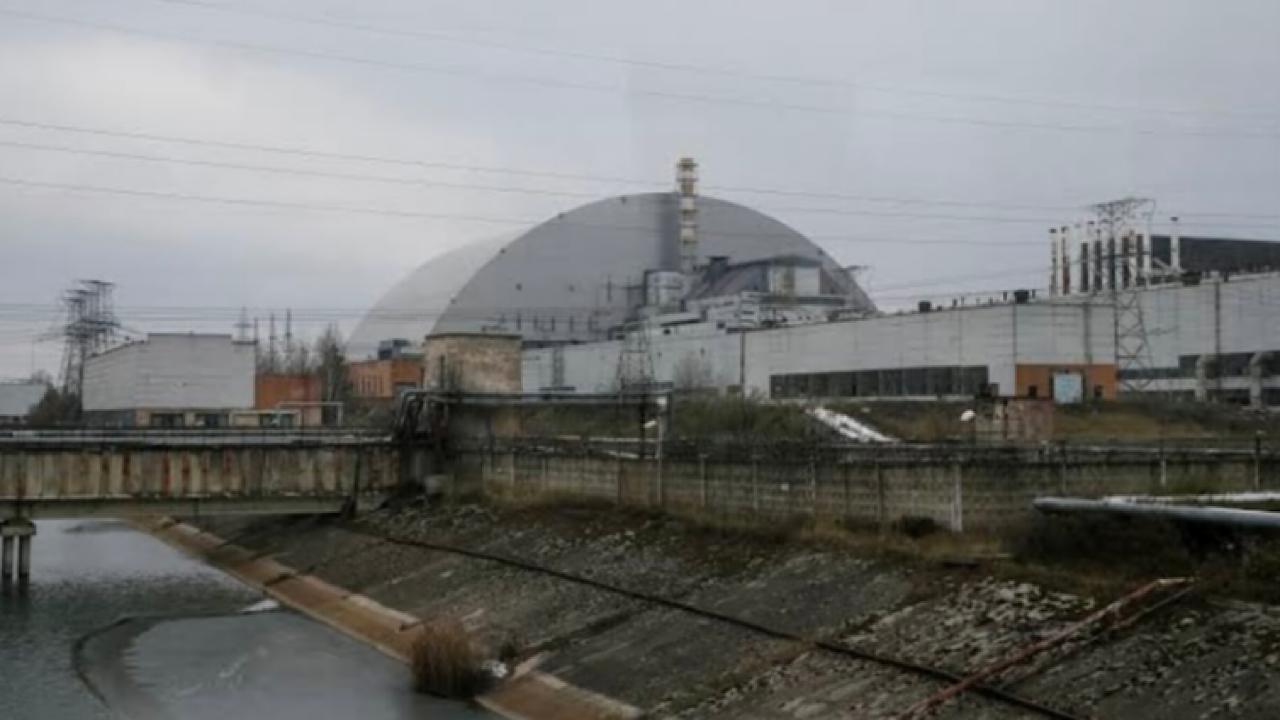 انسحاب القوات الروسية من محطة تشيرنوبل النووية