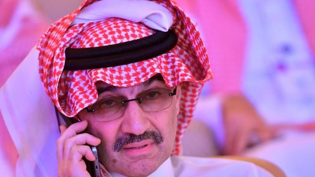 الأمير الوليد بن طلال يحسم موقفه بشأن تويتر بعد تواصله مع ماسك