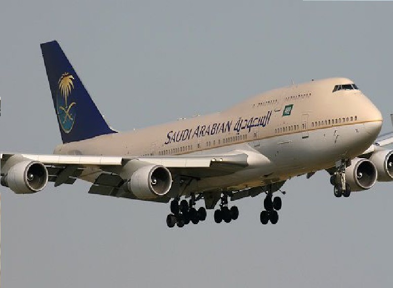 الخطوط السعودية توضح ما حدث لطائرتها المنزلقة بمطار نينوي