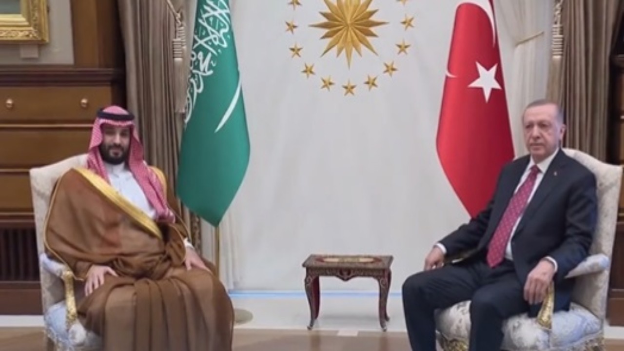 بالفيديو.. ولي العهد ورئيس تركيا يعقدان لقاءً ثنائياً في أنقرة