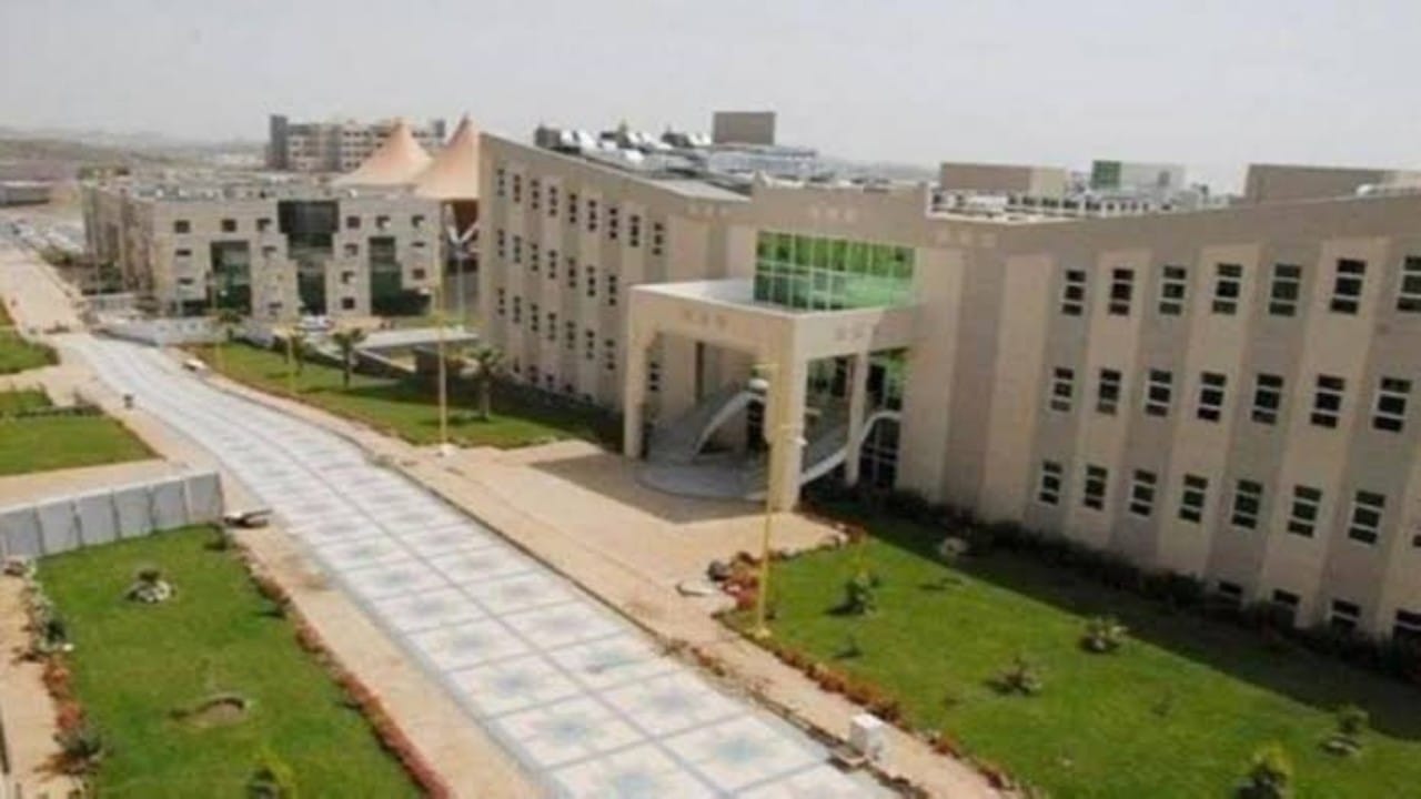 جامعة جدة تعلن موعد القبول لبرامج الدبلوم والبكالوريوس