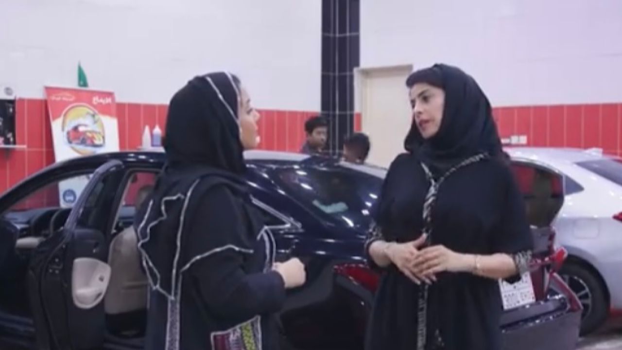 بالفيديو.. مواطنات يكشفن عن استغلال العمالة في مغاسل وورش السيارات لهم