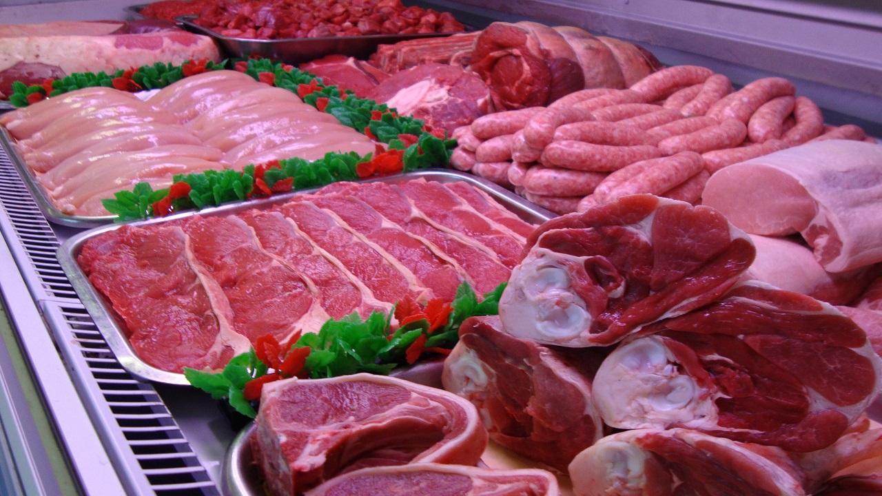 الغذاء والدواء توضح فترات صلاحية اللحوم المخزنة