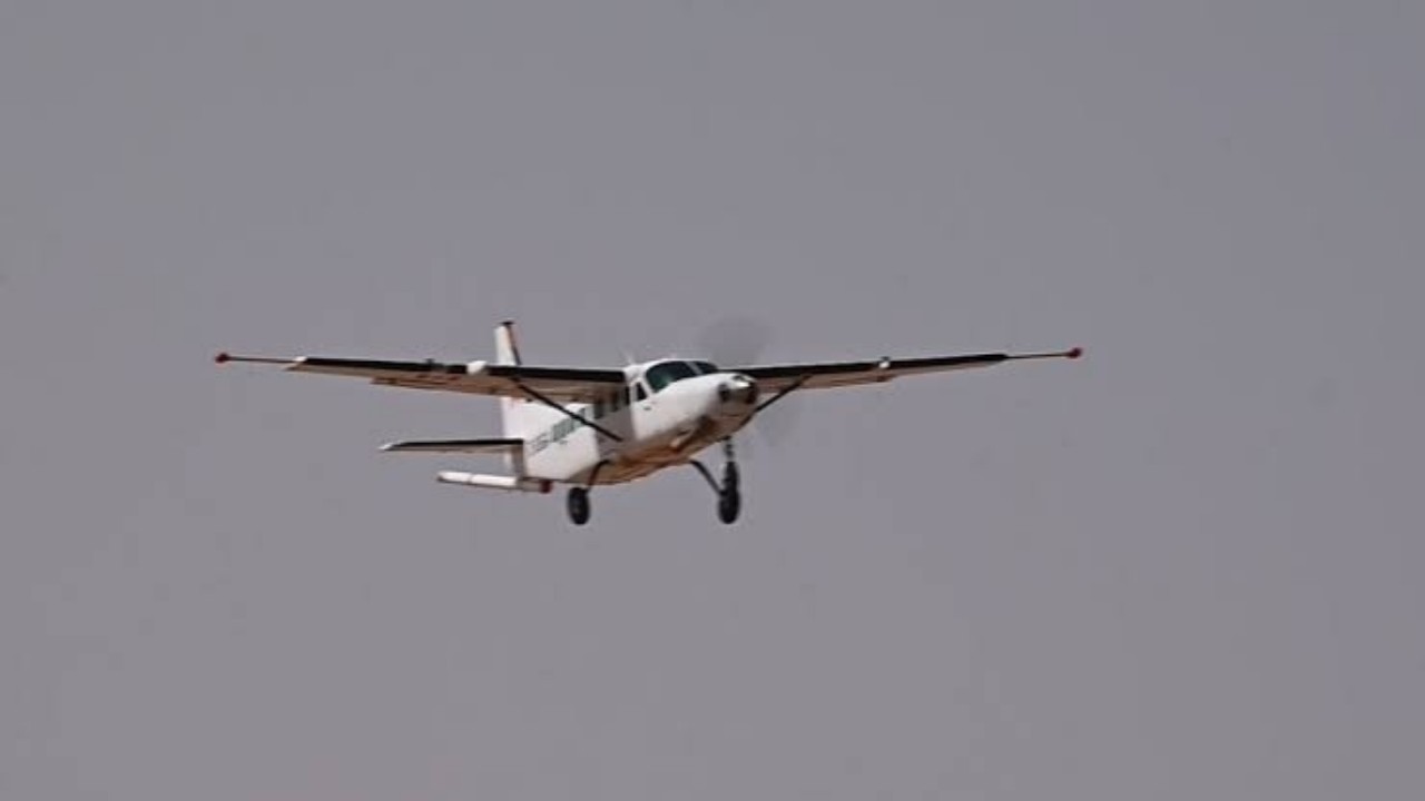 تحطيم طائرة خفيفة ووفاة قائدها بعد إقلاعها من مطار الثمامة في الرياض